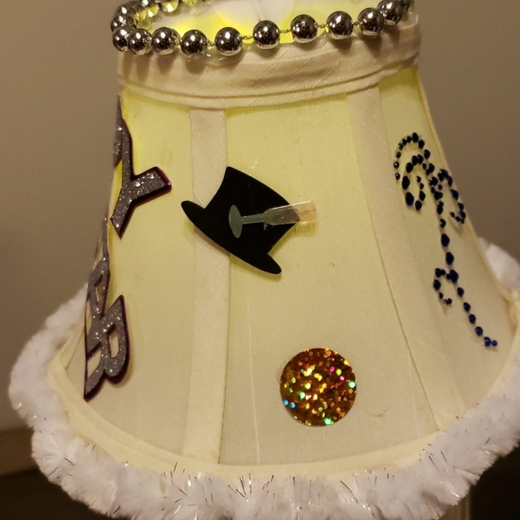 New Year's Eve Light-up Lampshade Hat/Tiara One Size Fits Most - Picture 4 of 11